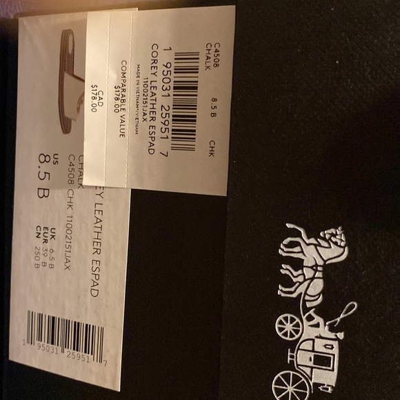 Coach slides - Picture 2 of 3